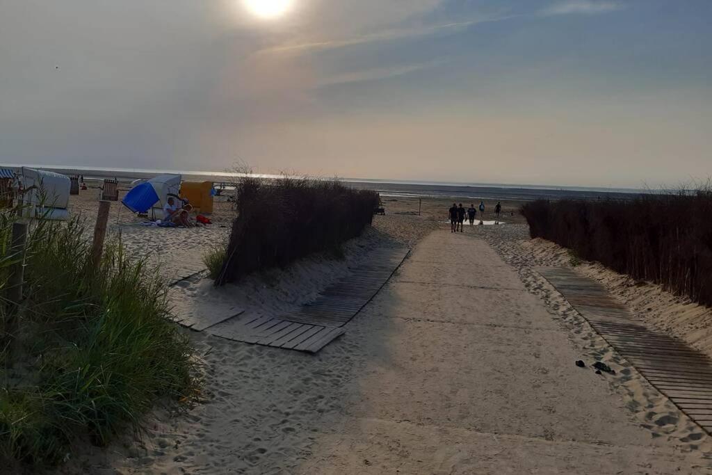 Küstenkoje Urgemütlich In Sehr Schöner Lage * Cuxhaven